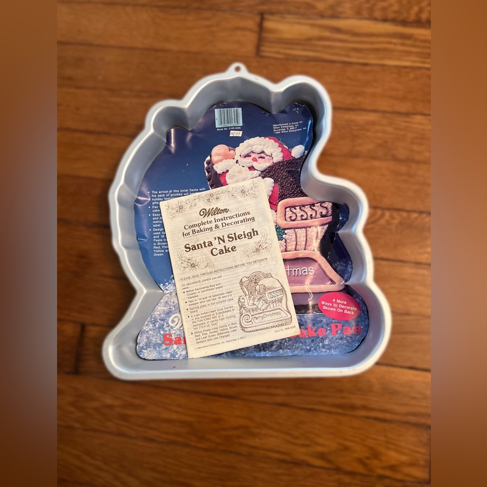 Wilton Santa 'N Sleigh Cake Pan with Instructions and Insert - Vintage